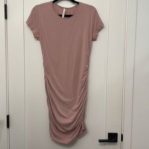 Casual pink dresss